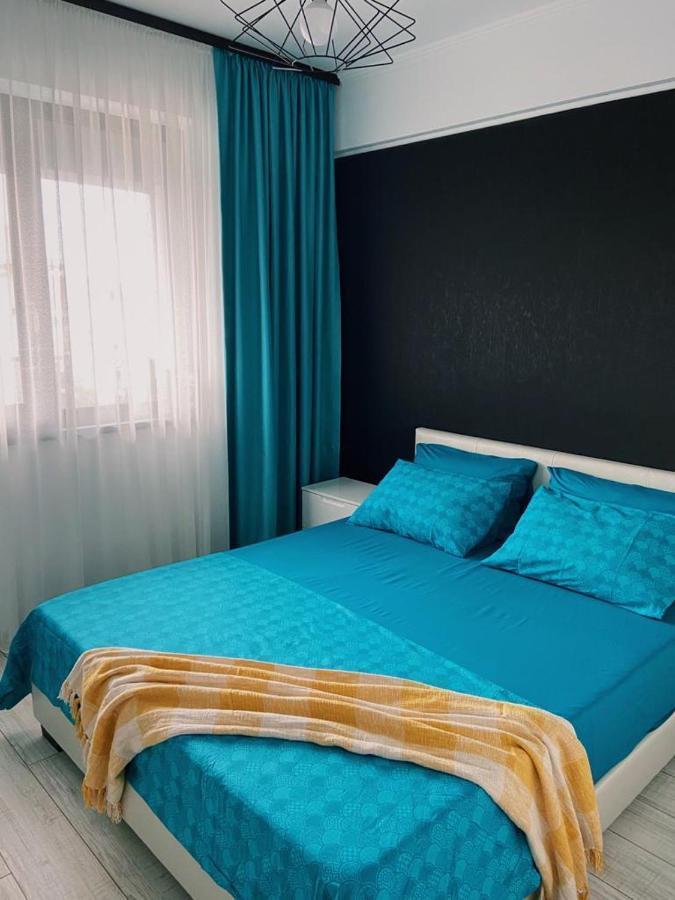 Peacock Apartament- Stefan Building Lägenhet Năvodari Exteriör bild